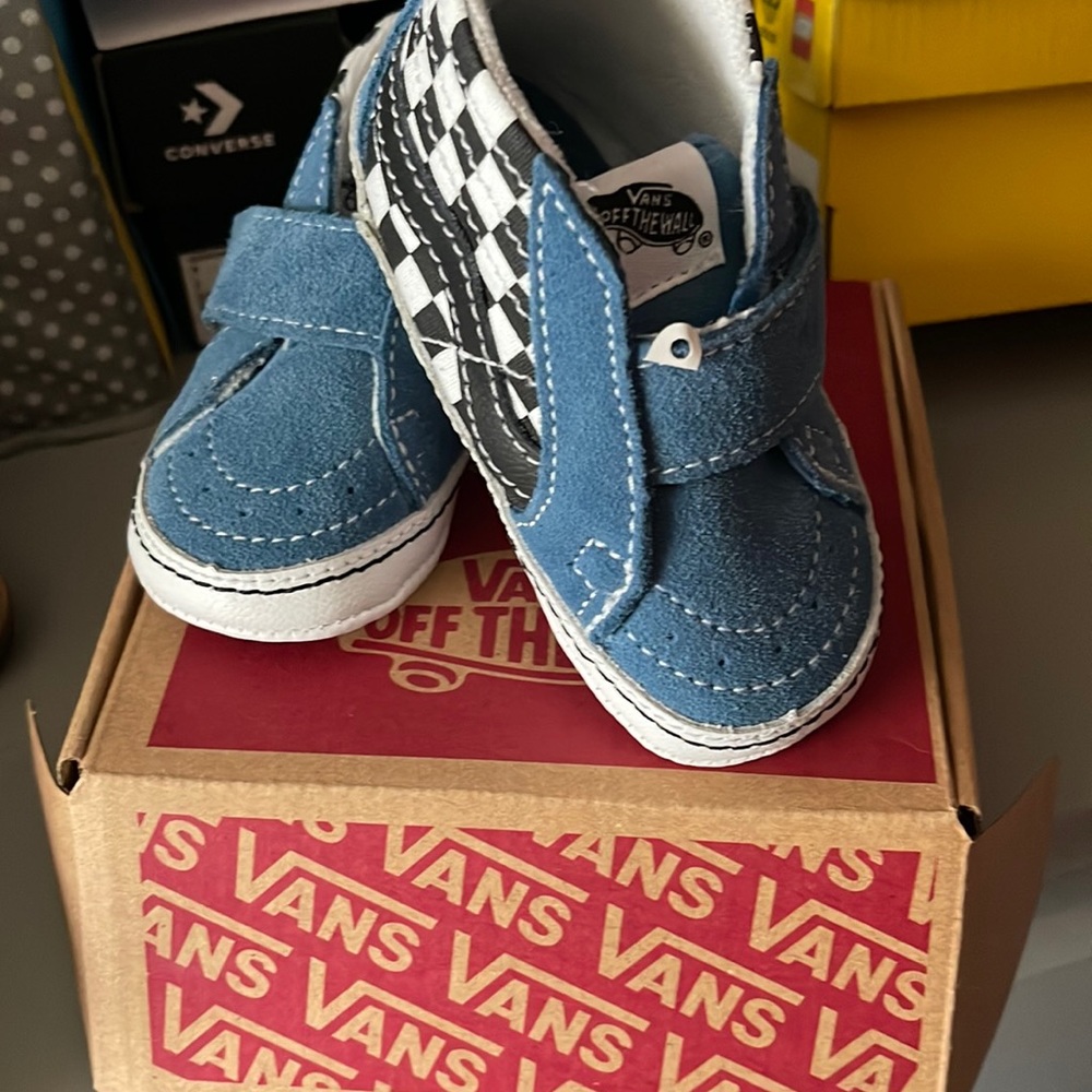 Vans size 4 soft bottom bootie